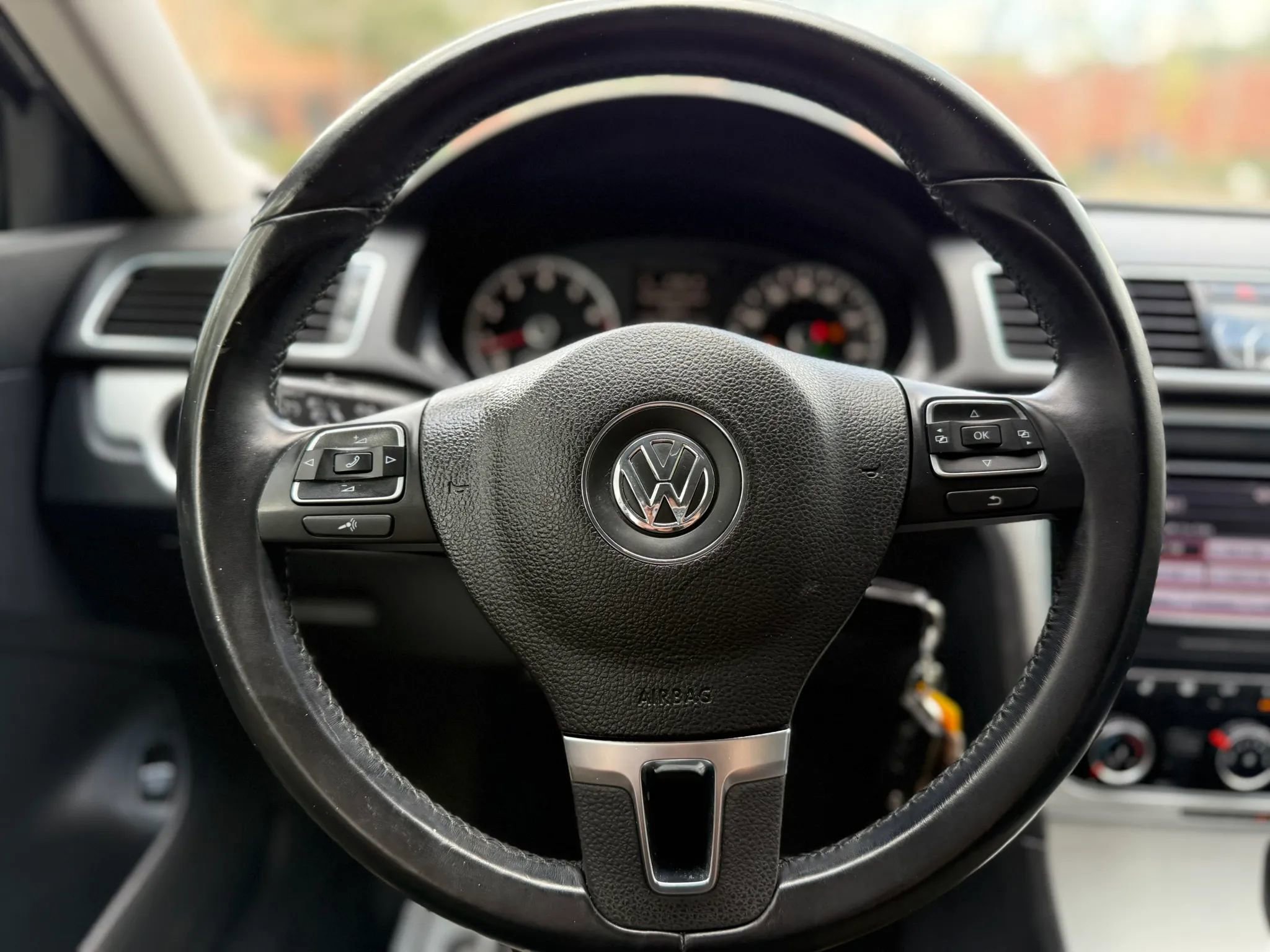 Used 2013 Volkswagen Passat 2.5 SE image 27