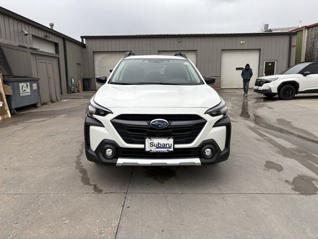 Used 2024 Subaru Outback Limited image 2