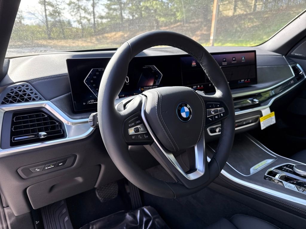 New 2026 BMW X5 xDrive50e image 14