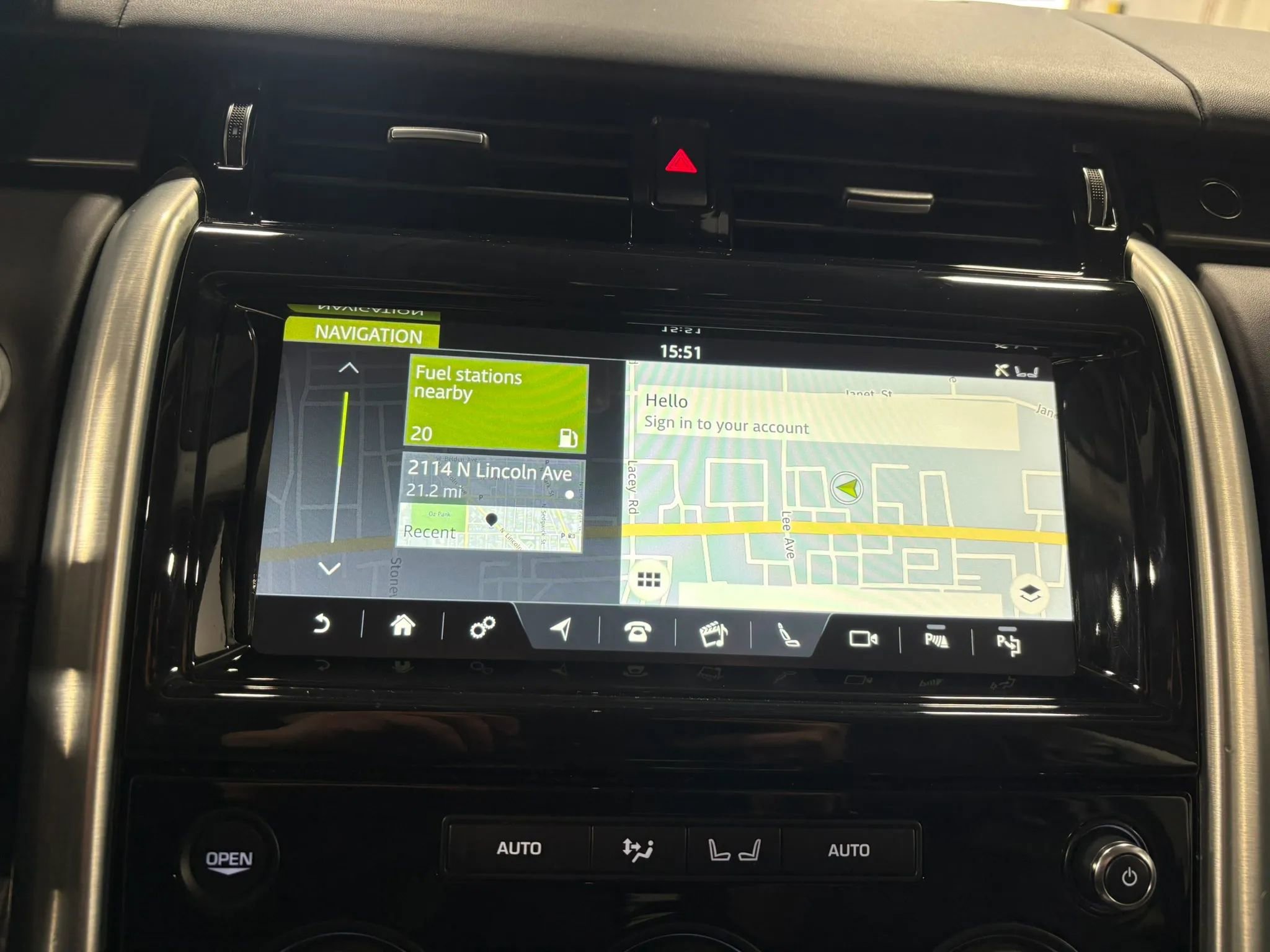 Used 2020 Land Rover Discovery HSE Luxury AWD/4WD image 24