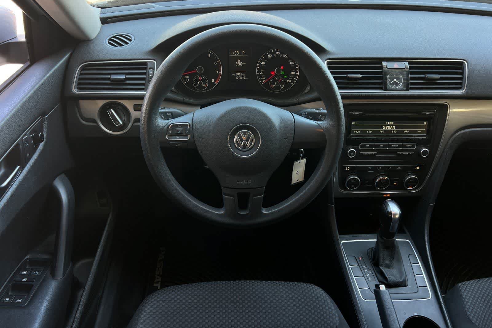 Used 2012 Volkswagen Passat 2.5 S FWD image 16