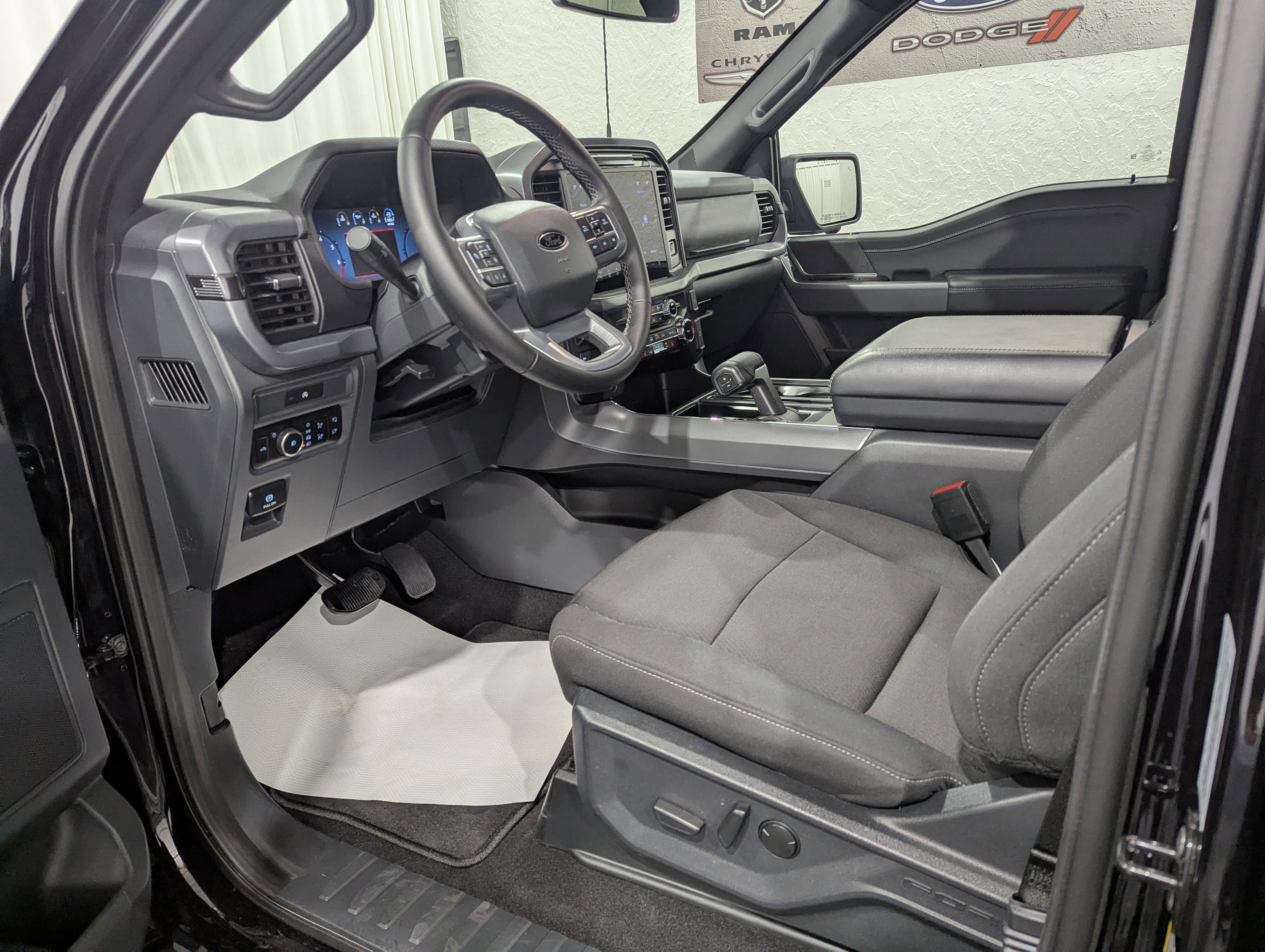 Used 2025 Ford F150 XLT w/ Equipment Group 302A MID AWD/4WD image 16