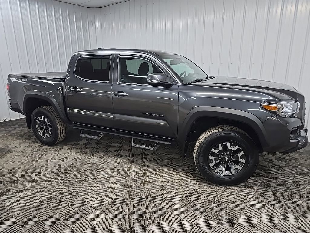 Used 2022 Toyota Tacoma TRD Off-Road AWD/4WD image 1