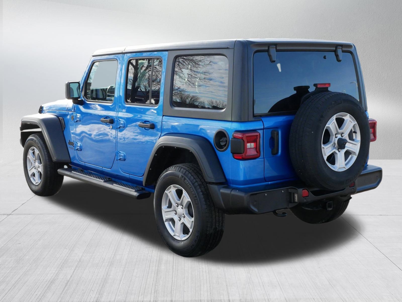 Used 2022 Jeep Wrangler Unlimited Sport image 5