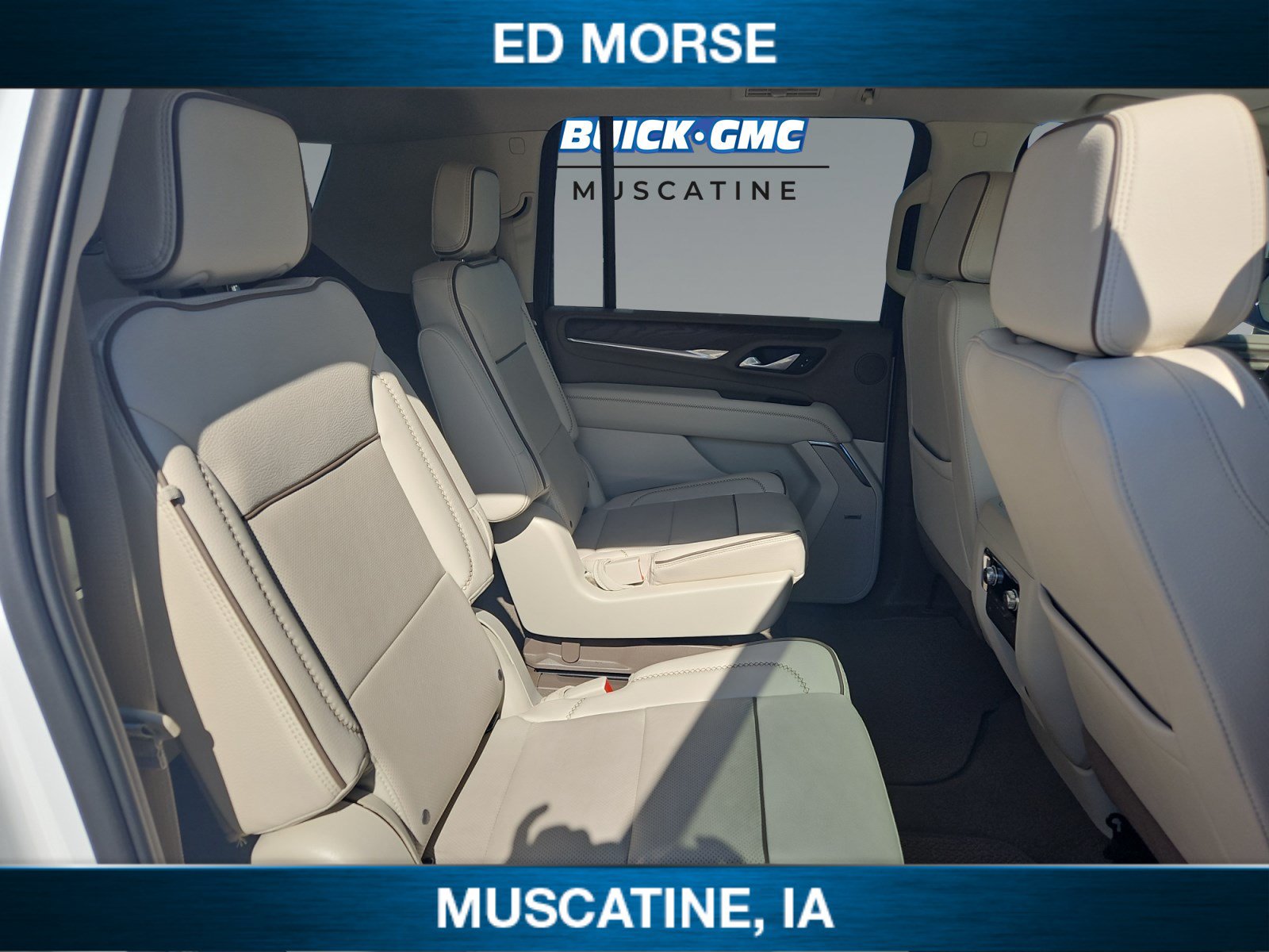 Used 2023 GMC Yukon XL Denali AWD/4WD image 17