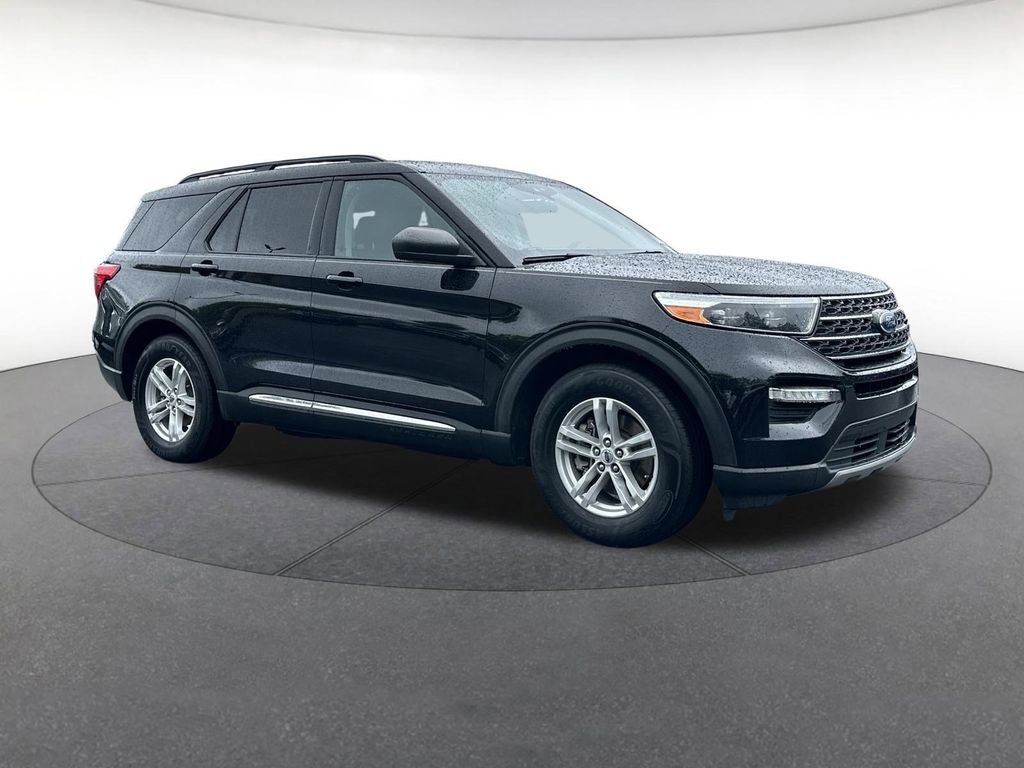 Used 2022 Ford Explorer XLT w/ Equipment Group 202A RWD image 8