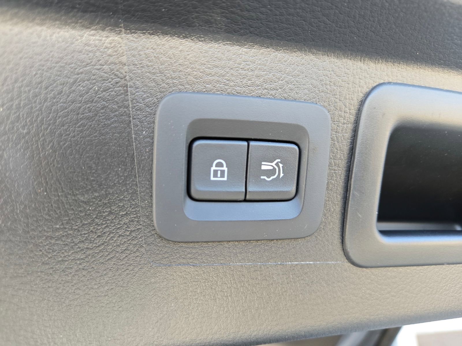 Used 2025 MAZDA CX-50 2.5 Hybrid w/ Weather Package image 28