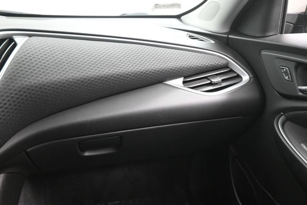 Used 2024 Chevrolet Malibu LT FWD image 13