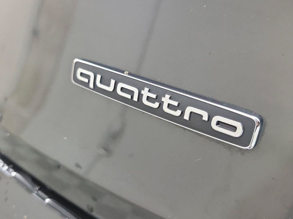 Used 2023 Audi Q5 e Premium Plus w/ Premium Plus Package AWD/4WD image 8