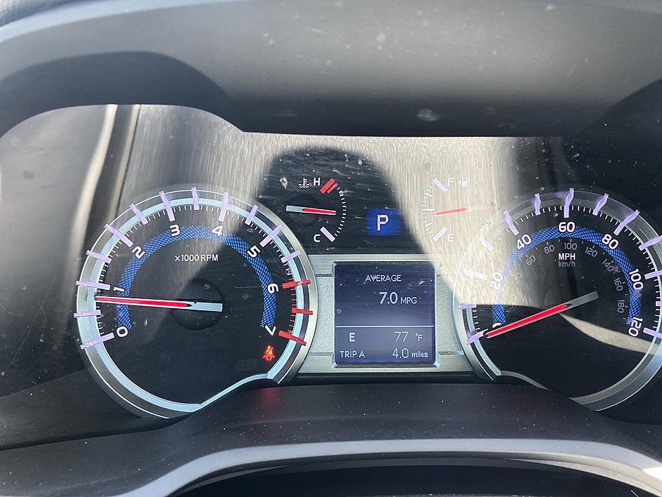 Used 2016 Toyota 4Runner SR5 AWD/4WD image 14