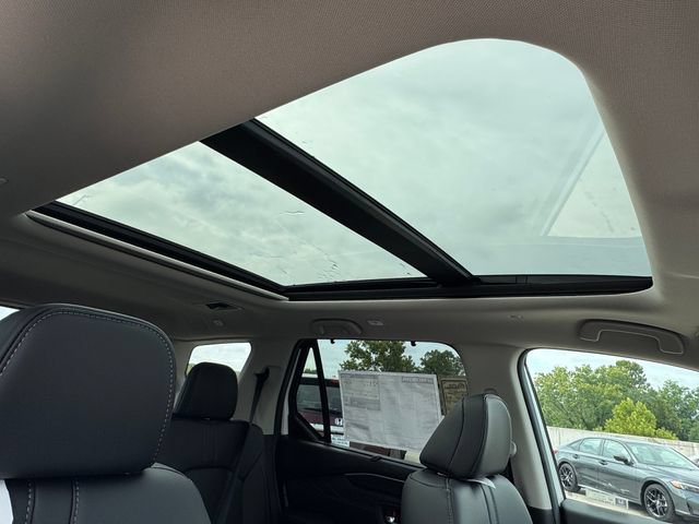 New 2026 Honda Pilot Touring image 8