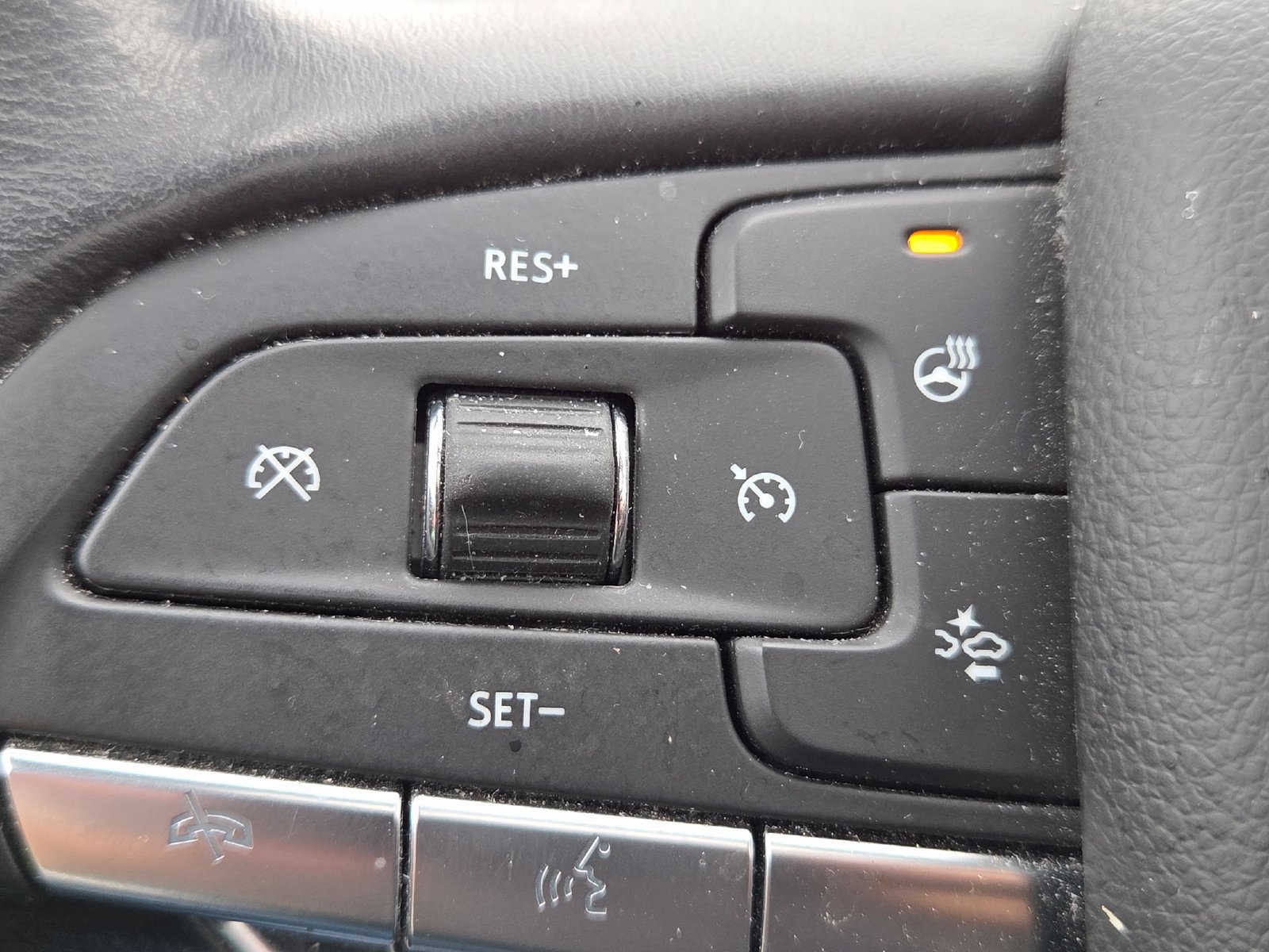 Used 2023 Cadillac XT6 Premium Luxury AWD/4WD image 26