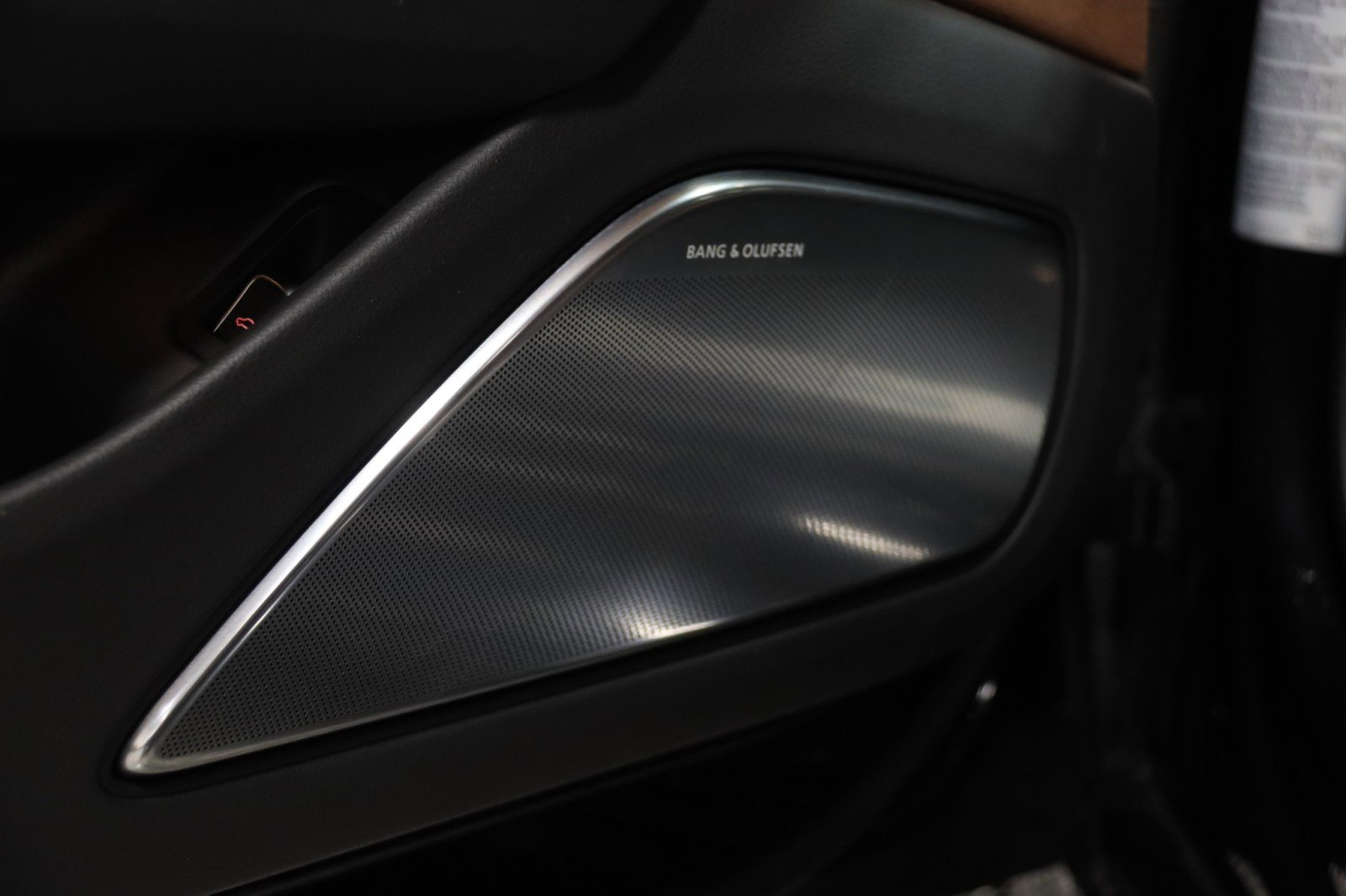 Used 2014 Audi S8 AWD/4WD image 65
