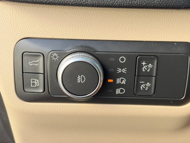 Used 2021 Ford Escape SEL FWD image 20
