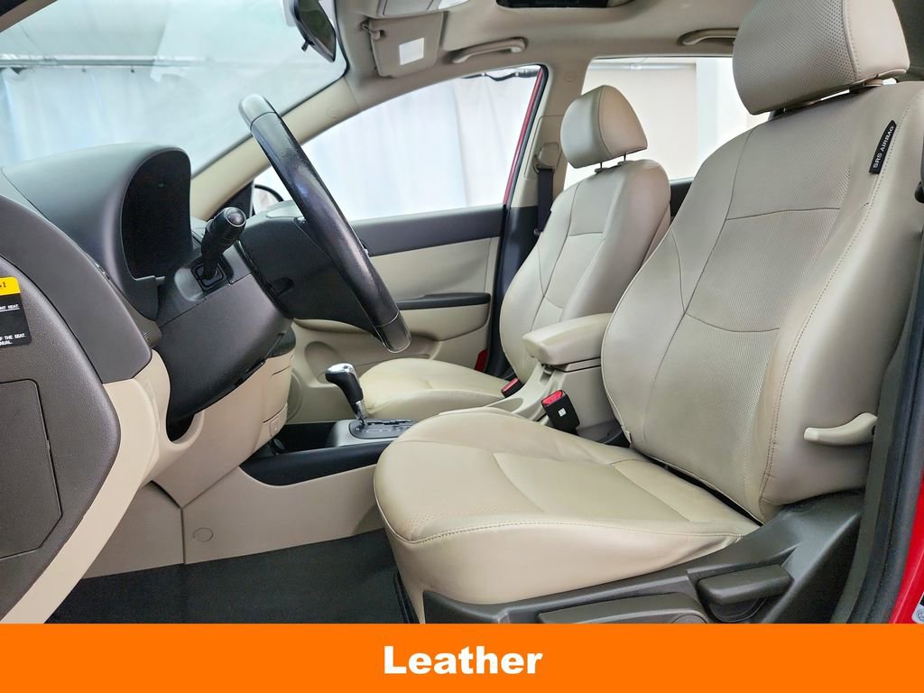 Used 2012 Hyundai Elantra FWD image 11
