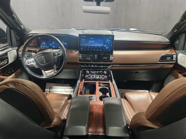 Used 2023 Lincoln Navigator Reserve video 2