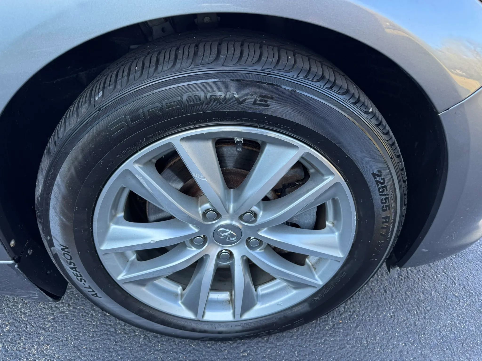 Used 2015 INFINITI Q50 Premium w/ Navigation Package AWD/4WD image 21