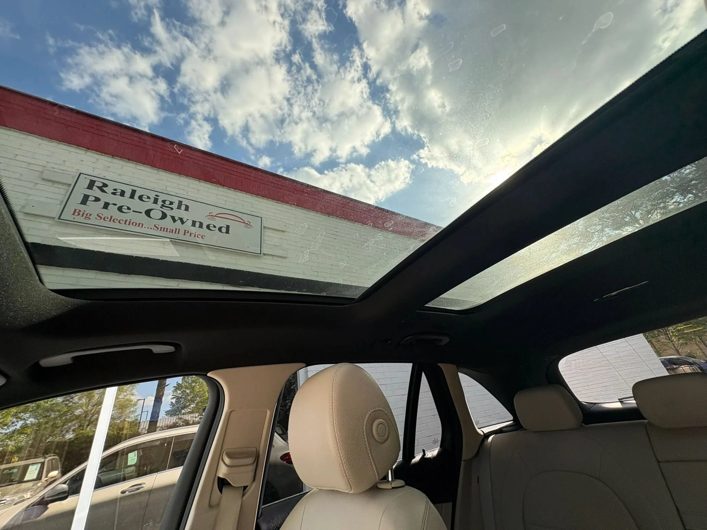 Used 2018 Mercedes-Benz GLC 300 4MATIC image 45