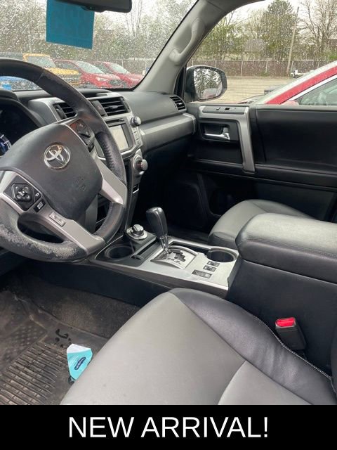 Used 2017 Toyota 4Runner SR5 Premium image 8