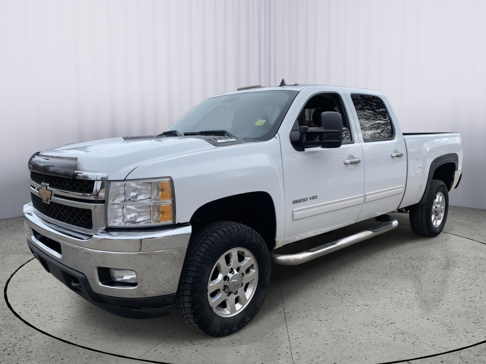 Used 2011 Chevrolet Silverado 2500 LTZ w/ LTZ Plus Package image 3