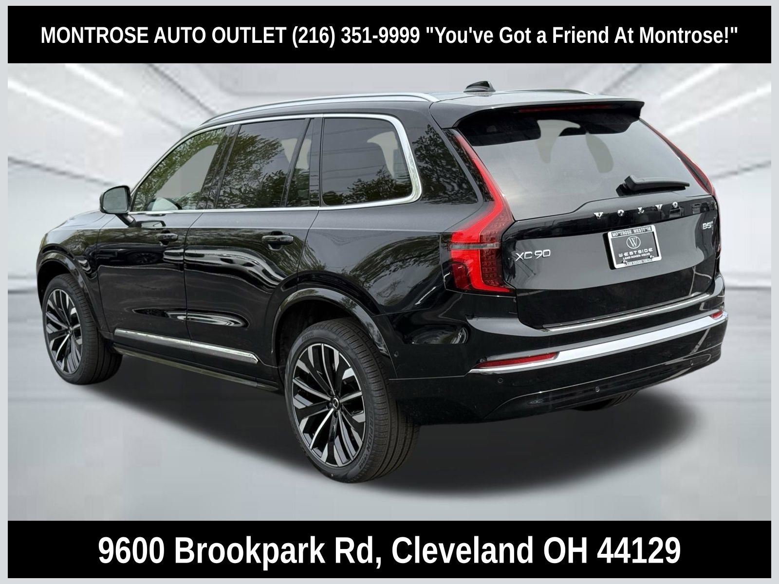 New 2026 Volvo XC90 B5 Plus w/ Protection Package Premier