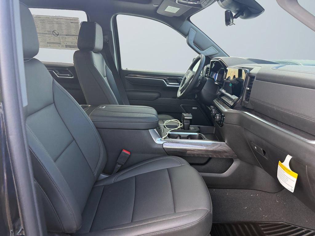 New 2026 Chevrolet Silverado 1500 LTZ w/ Technology Package AWD/4WD image 15