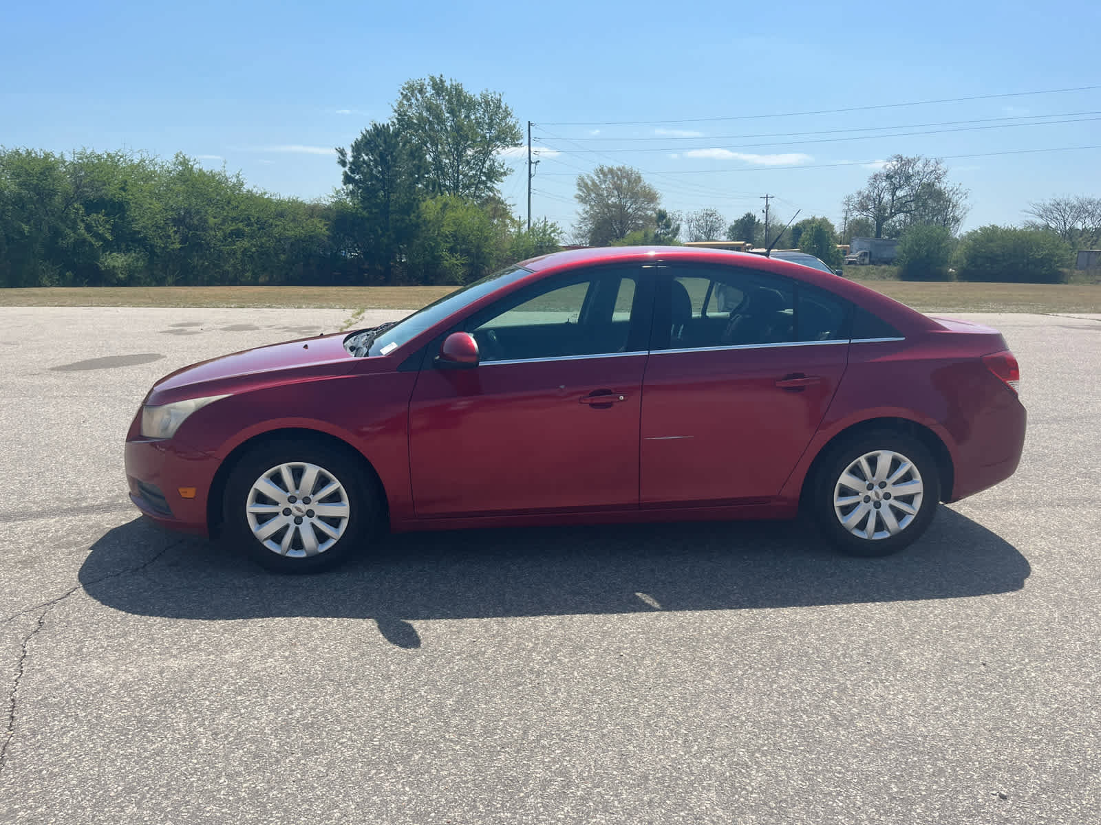 Used 2011 Chevrolet Cruze LT image 2