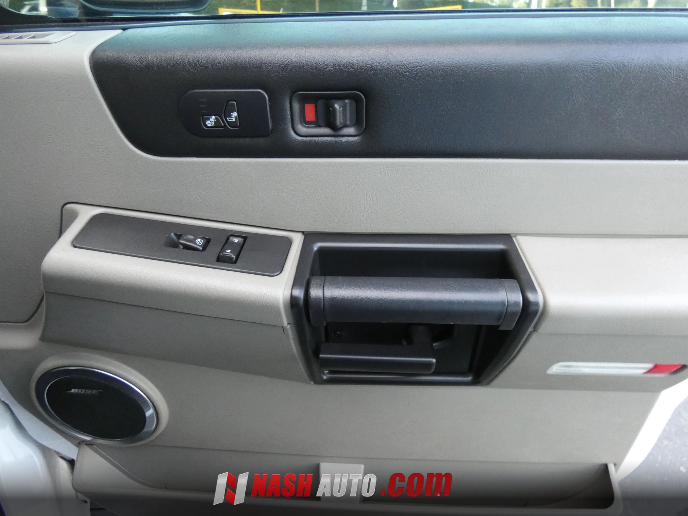 Used 2005 HUMMER H2 w/ Preferred Equipment Group AWD/4WD image 29