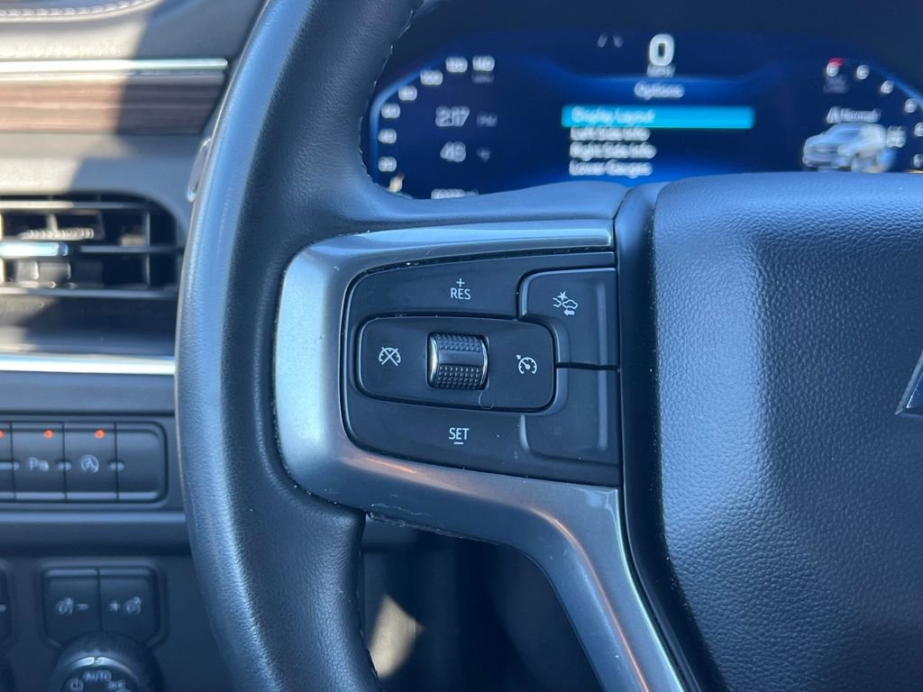 Used 2024 Chevrolet Suburban LT image 24