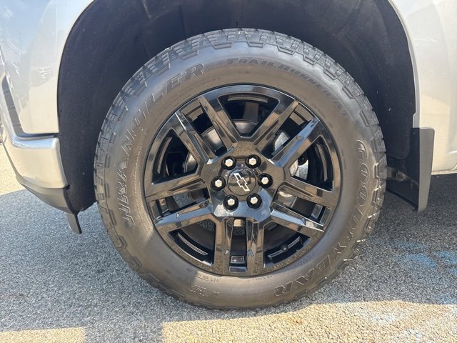 Used 2021 Chevrolet Silverado 1500 Custom w/ Rally Edition image 8