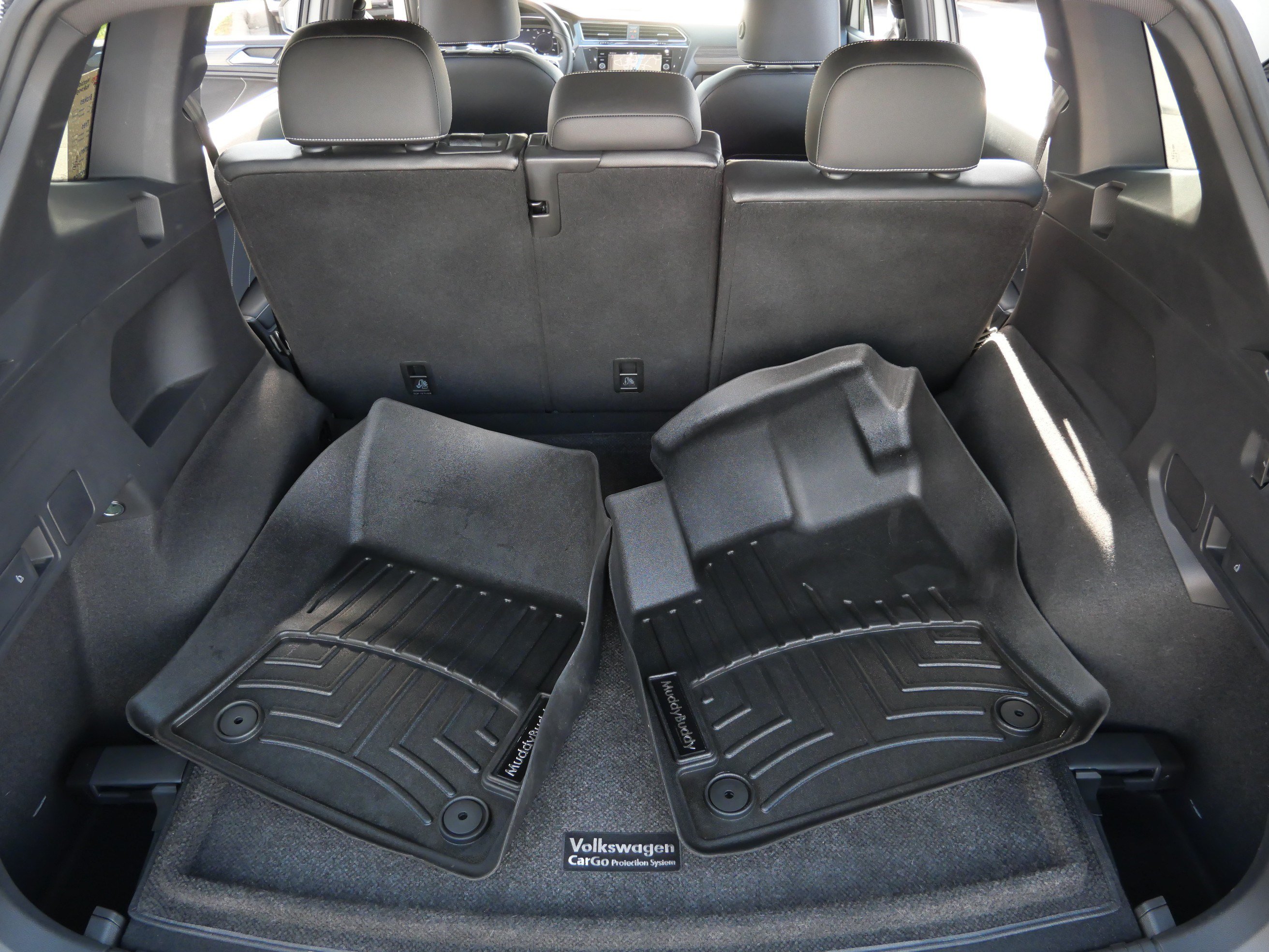 Used 2023 Volkswagen Tiguan SEL R-Line AWD/4WD image 18