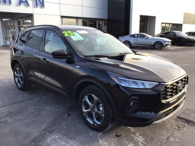 Certified 2025 Ford Escape ST-Line Select image 1