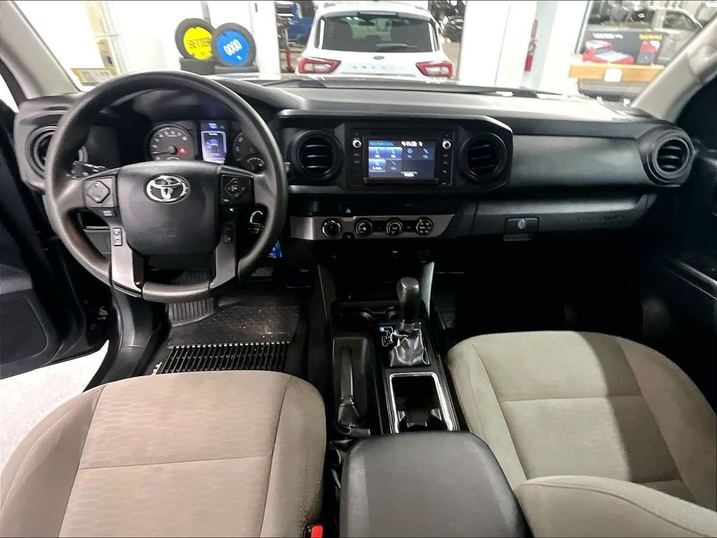 Used 2019 Toyota Tacoma SR AWD/4WD image 19