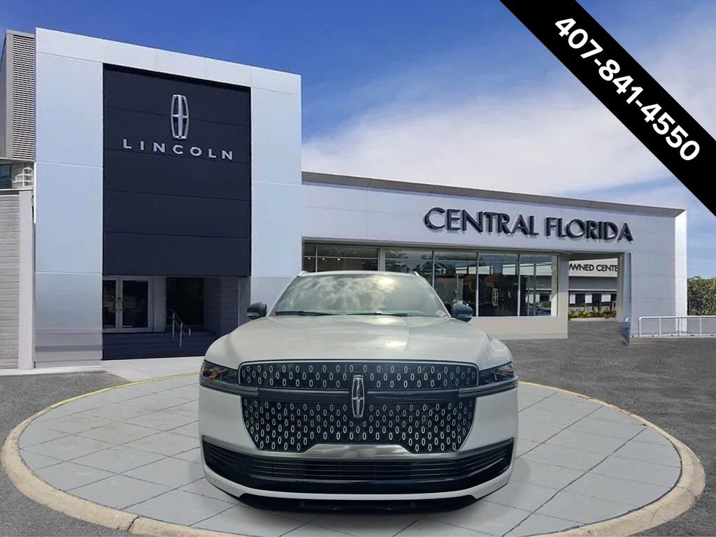 New 2027 Lincoln Navigator L Reserve RWD image 2