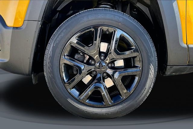 Used 2017 Jeep Renegade Altitude image 33