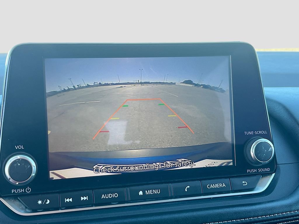 Used 2023 Nissan Rogue SV image 13