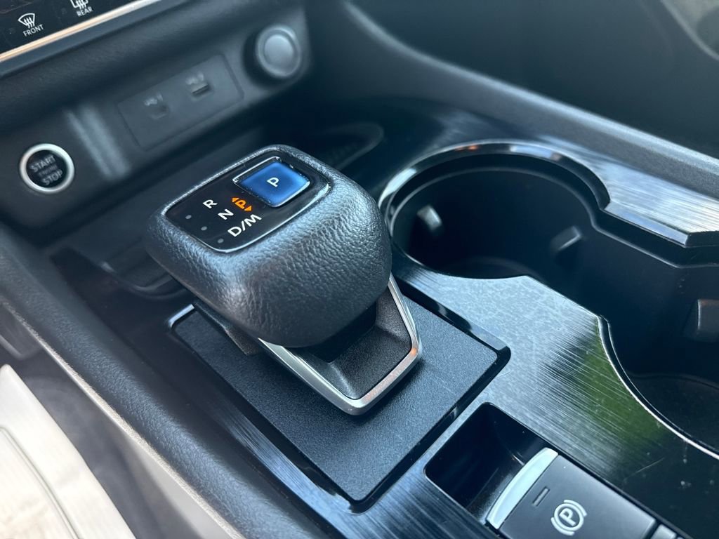 Used 2021 Nissan Rogue SV image 28