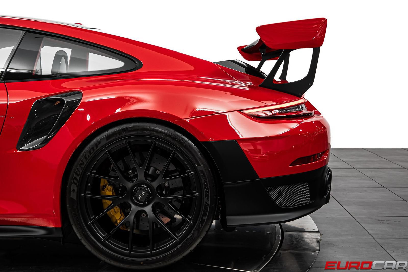 Used 2018 Porsche 911 GT2 RS RWD image 23