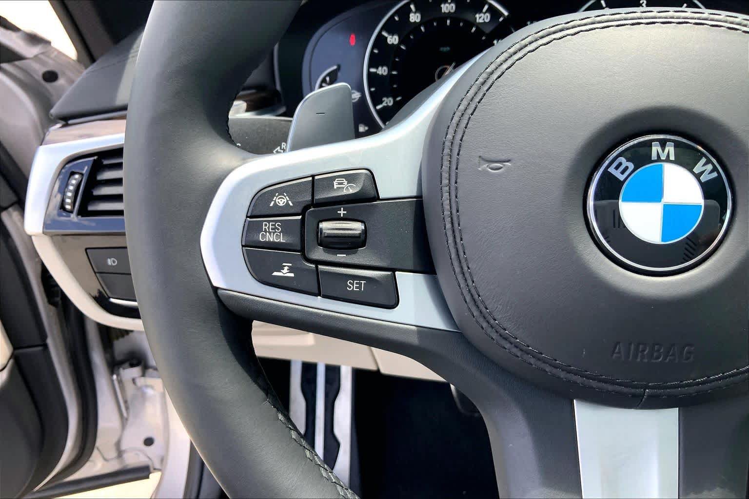 Used 2019 BMW 540i w/ M Sport Package RWD image 21