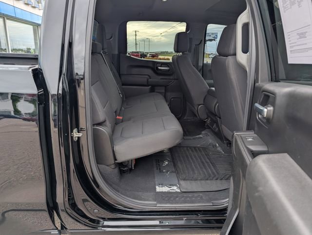 Used 2020 Chevrolet Silverado 1500 Custom w/ Custom Value Package AWD/4WD image 6