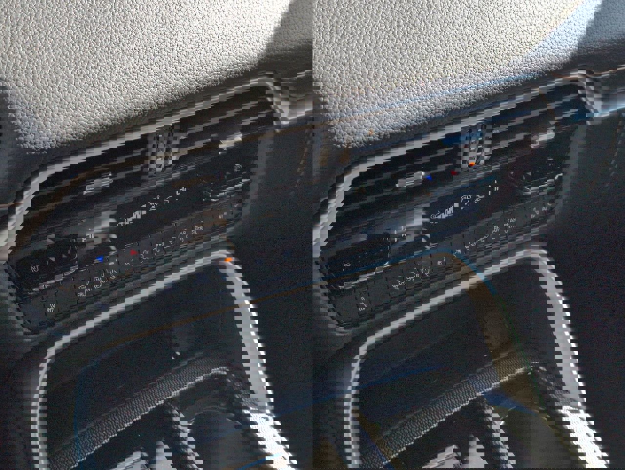 Used 2025 MAZDA CX-70 3.3 Turbo w/ Preferred Package image 23