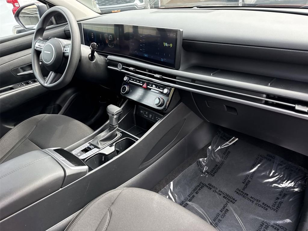 Used 2025 Hyundai Tucson SEL FWD image 26