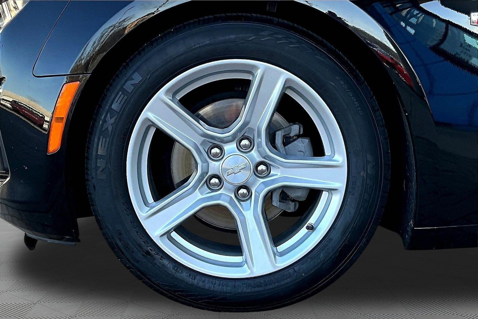 Used 2023 Chevrolet Camaro LT image 31