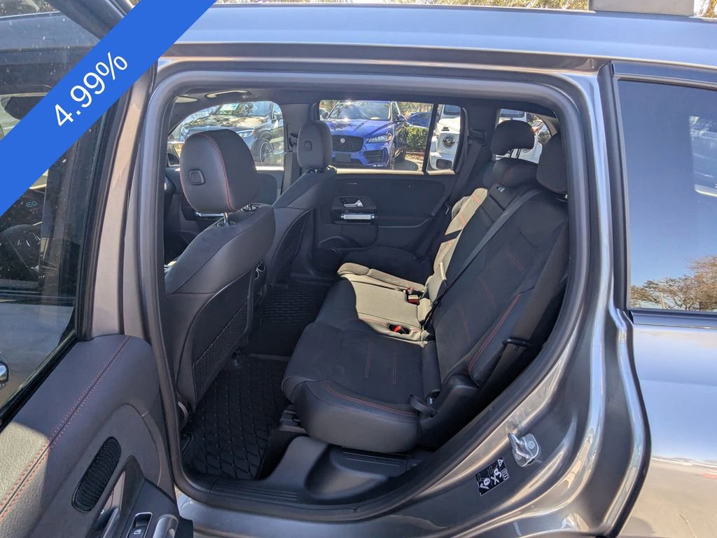 Used 2024 Mercedes-Benz EQB 300 4MATIC image 23