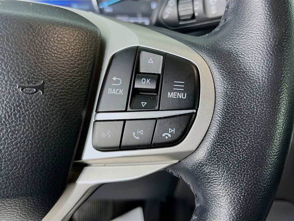 Used 2022 Ford Explorer XLT image 17