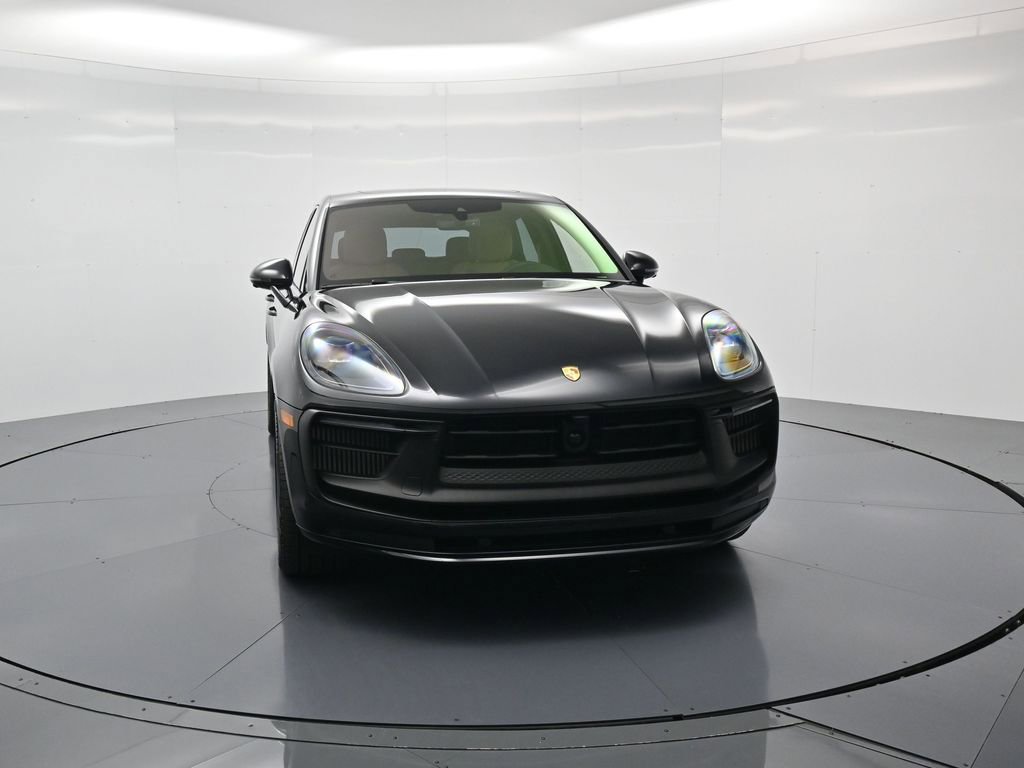 Certified 2026 Porsche Macan GTS image 33