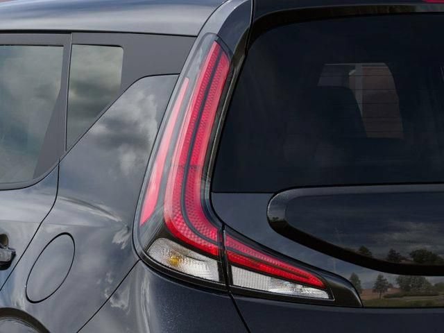New 2025 Kia Soul LX w/ LX Technology Package FWD image 13