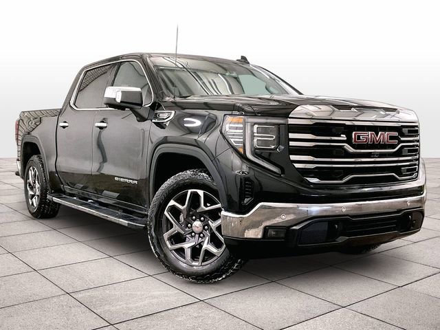 Used 2022 GMC Sierra 1500 SLT w/ SLT Premium Plus Package AWD/4WD image 2