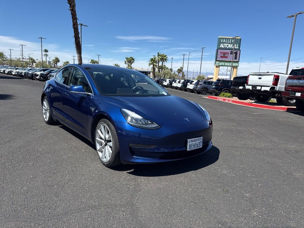 Used 2018 Tesla Model 3 Long Range image 3