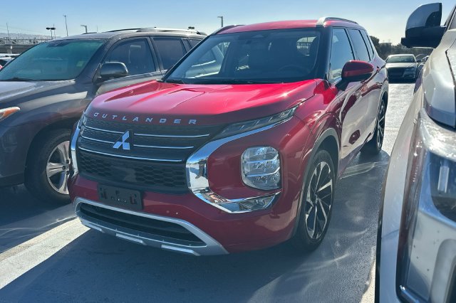 Used 2024 Mitsubishi Outlander SEL